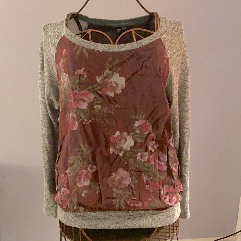 “Kut” - Size Medium Women’s Top